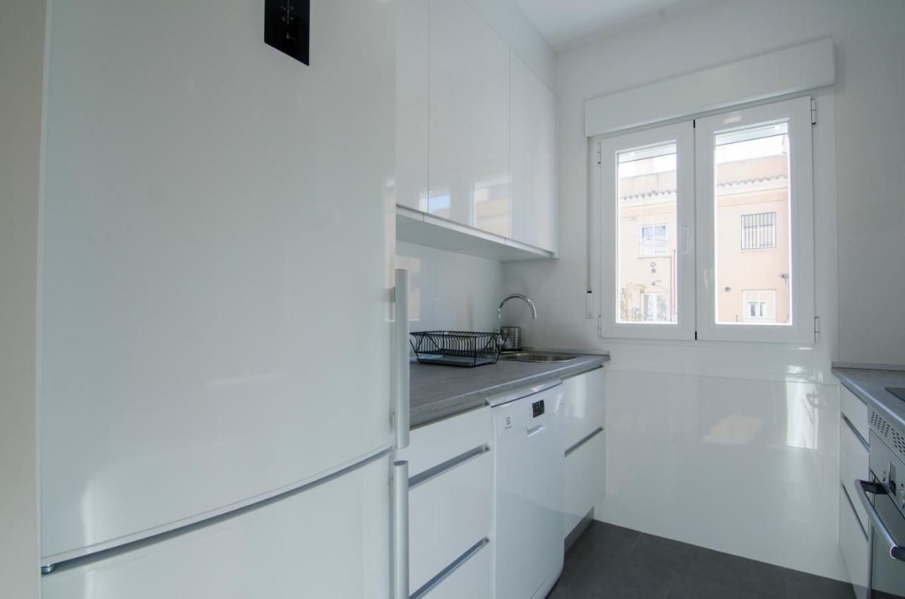 2 Bedrooms 2 Bathrooms Furnished - Bernabeu - Business Area With Terrace - Minty Stay Мадрид Екстер'єр фото
