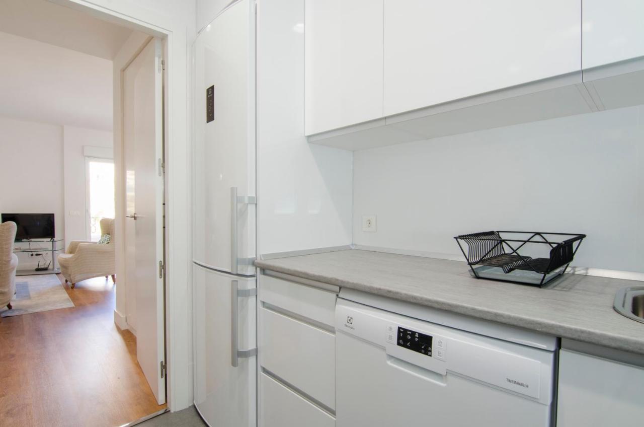 2 Bedrooms 2 Bathrooms Furnished - Bernabeu - Business Area With Terrace - Minty Stay Мадрид Екстер'єр фото